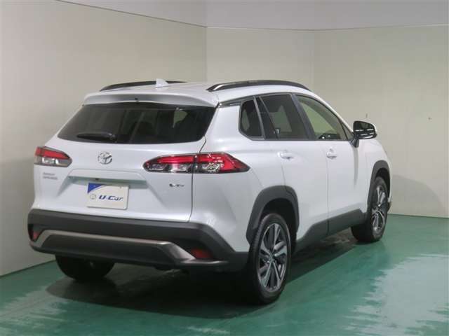 衝突回避機能（PCS）、標識自動認識（RSA）など多数の安全機能を含む、最新の「トヨタセーフティセンス」搭載の車両です。