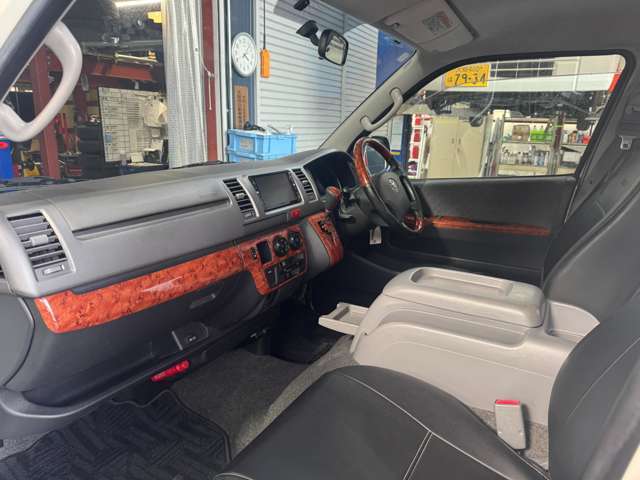 電車でお越しの方は、大日駅までお越しください。お電話いただければ送迎いたします。