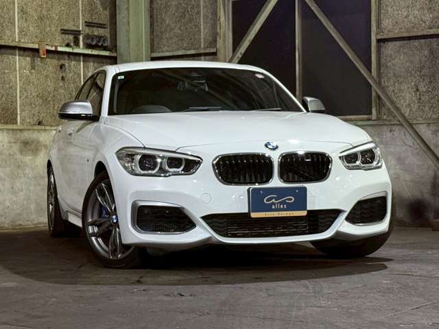★特徴としては、最もパワフルで唯一の直列6気筒ターボエンジン。326psと45.9kgの出力を発生させるエンジンは、中低速メインに仕立てられ、トルクは1300-4500rpmで発揮するなど、実用性も高い1台です★