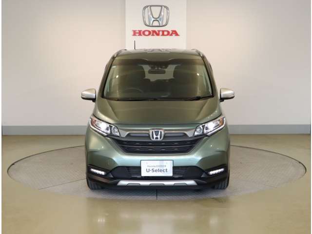 「自動車保険」と「あんしん特典」がひとつになったHondaのお店ならではの保険プランです。お客様のカーライフにより一層の安心をプラスします。