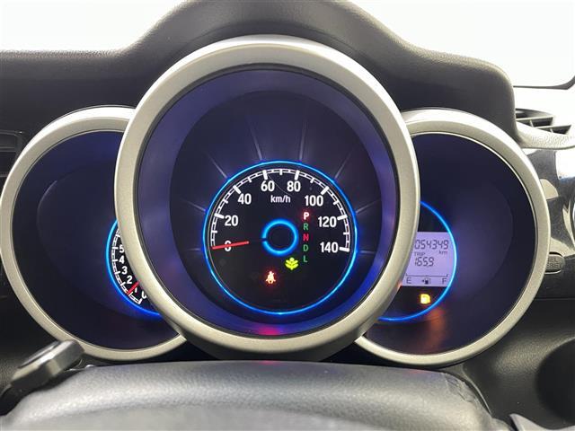 【スピードメーター】メーターがシンプルで見やすく運転しやすいですね！