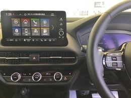 ドライブの必需品。見やすい・使いやすいHonda純正のメモリーナビを搭載。