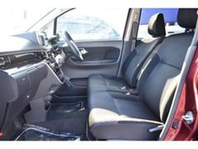 正規店として純正用品の取扱も御座います。納車前から車をアレンジできます。検索エンジンで「スバル　アクセサリーカタログ」と検索してみてください。（一部取扱終了した用品もあります。ご了承下さい。）
