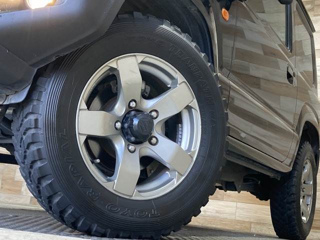 【純正16インチAW】装備です！また、当社では社外AWやスタッドレスタイヤの販売も行っております！