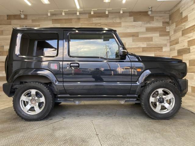 初年度登録より最長15年間、任意継続も可能なロングランサポートサービス【全国対応型GSワランティー】を完備。遠方販売もお任せ下さい。日本全国どちらにでもお車の販売・ご納車が可能でございます。