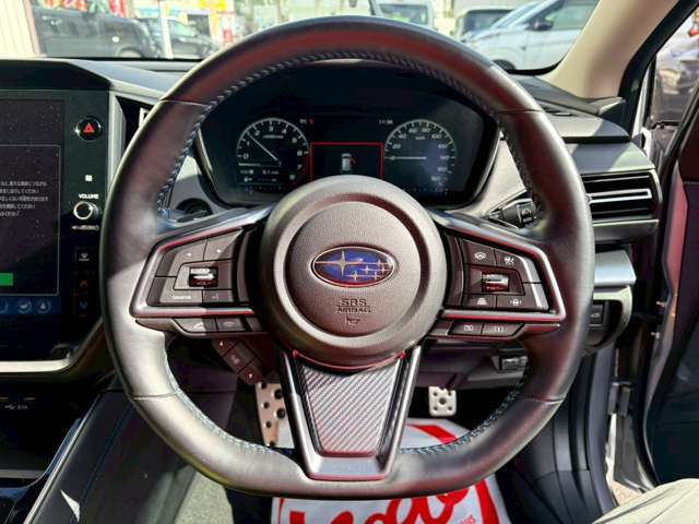 ☆自社工場ございます☆車はメンテナンスが大事です。でも壊れる事もございます。壊れたら嫌な気分になりますが、治ったらいい気分に変わりますよね。自社工場での納車前整備。納車後整備お任せください。