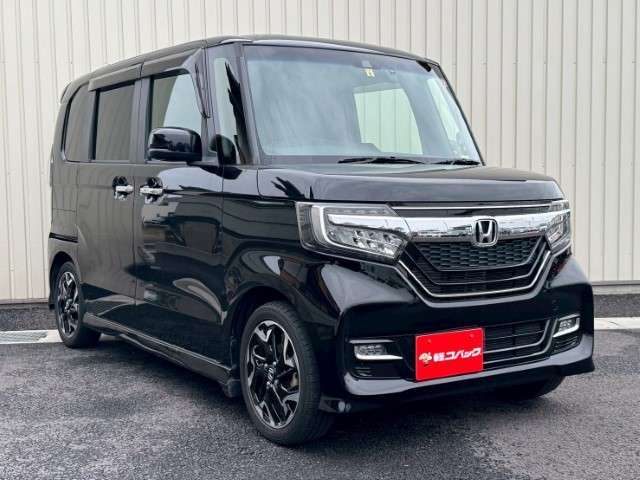 初めてお車をご購入される方でも大丈夫！知識・経験共に豊富なスタッフが親切・丁寧にお客様にピッタリなお車をご案内させて頂きます。ご購入後のアフターケアなど、お困りな事は何でもご相談ください！