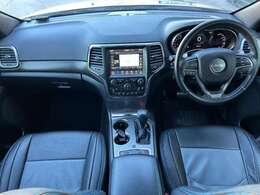 LIBERALA野々市の物件をご覧いただきまして誠にありがとうございます。心ゆくまでおクルマ選びをお楽しみください。