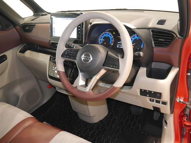 操作性に優れたインパネ周り！