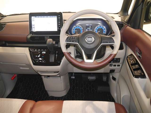 操作性に優れたインパネ周り！