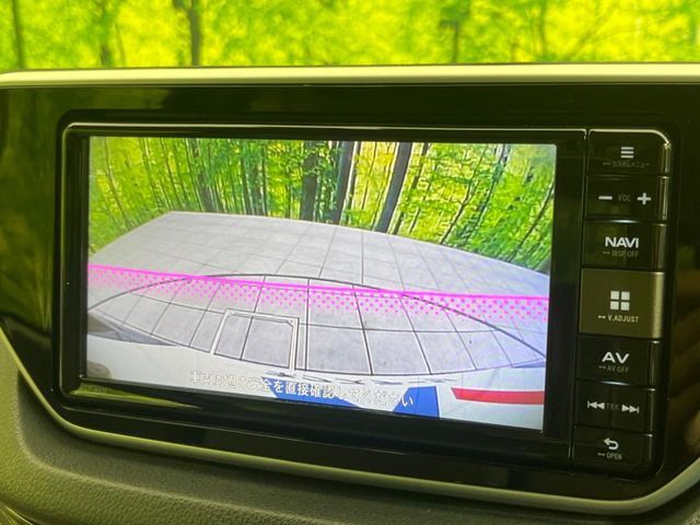 【バックカメラ】駐車時に後方がリアルタイム映像で確認できます。大型商業施設や立体駐車場での駐車時や、夜間のバック時に大活躍！運転スキルに関わらず、今や必須となった装備のひとつです！