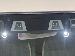 【スズキ　セーフティサポート】走行中に前方の車両等を認識し、衝突しそうな時は警報とブレーキで衝突回避と被害軽減をアシスト。より安全にドライブをお楽しみいただけます。