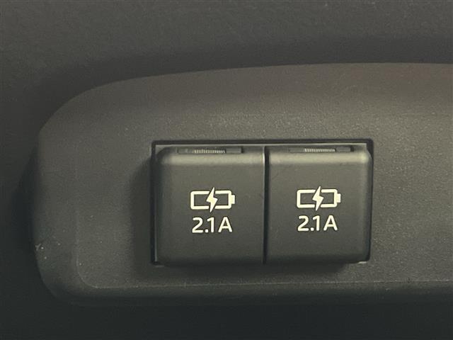 【運転席操作部】快適なドライブを楽しむための機能が装備されています！運転席から触れるので、使いやすいです！除菌プランいれていただくと、さらに清潔で安心していただけます！