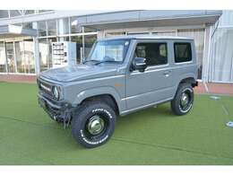 低回転からの力強いトルクと信頼性を追求したR06A型ターボエンジン搭載。ジムニーの優れたオフロード性能を高めてくれます。