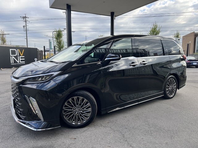 この度は、当社の車輌をご覧頂き大変ありがとう御座います。愛知県一宮市のDIVINE名古屋です。フリーダイヤル：0078-6003-654746