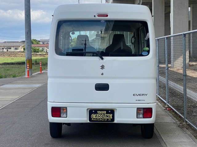 国道34号線に隣接！目安は長崎側からだと親和銀行、郵便局の交差点先右側です♪