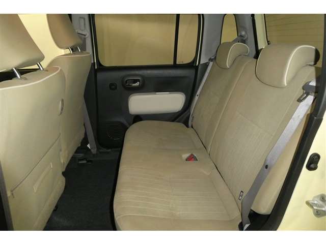 後席シートもゆったり快適