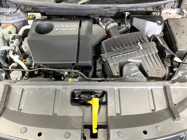 親切・丁寧な専門メカニックスタッフが応対！・車検・点検整備・事故等の修理などアフターサービスも安心。お車のカスタマイズもネクステージのサービススタッフまでご相談ください！