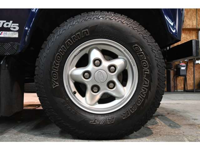 タイヤはGEOLANDAR A/T LT235/85R16☆純正16inAW☆