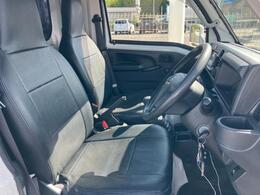 「この車の写真をもっと見たい」「状態が気になる」「この装備はついている？」どんな小さな疑問でもお気軽にお問い合わせください！