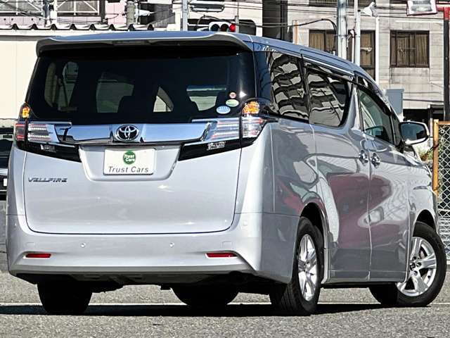 トヨタ社フラッグシップミニバン！アルファード兄弟車！