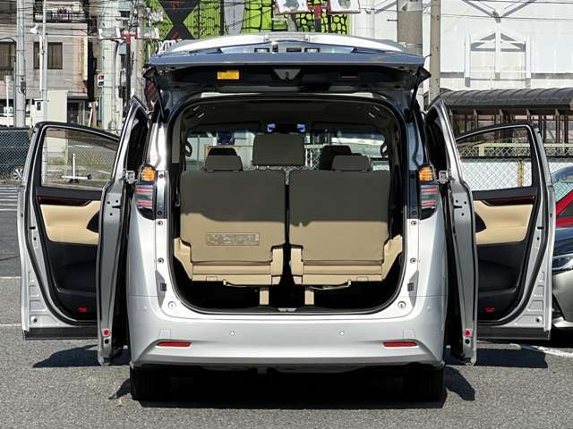 純正オプション！バックドアイージークローザー！！