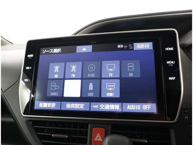 CD、DVD、フルセグTVなど各オーディオ搭載しています。