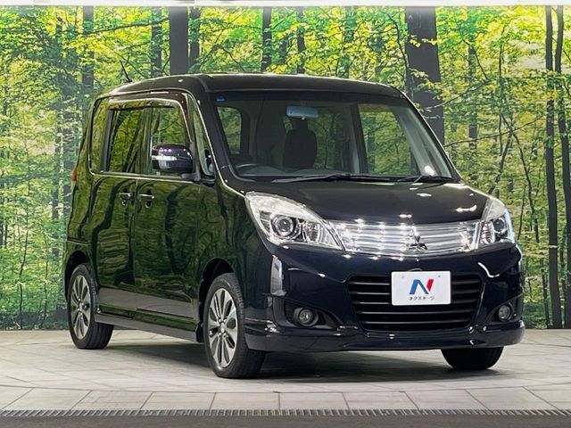 大好評のボディコーティング「弾スプラッシュコート」もご納車までに施工可能。通常のガラスコートと異なる、耐久年数6年の無機質ガラスコーティングが、ボディをキレイな状態に保ってくれます。
