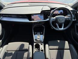 ●【認定中古車】Audi専門のテクニシャンが、100項目にもおよぶ精密な点検を実施。すべてをクリアしたAudi車のみが対象となります。