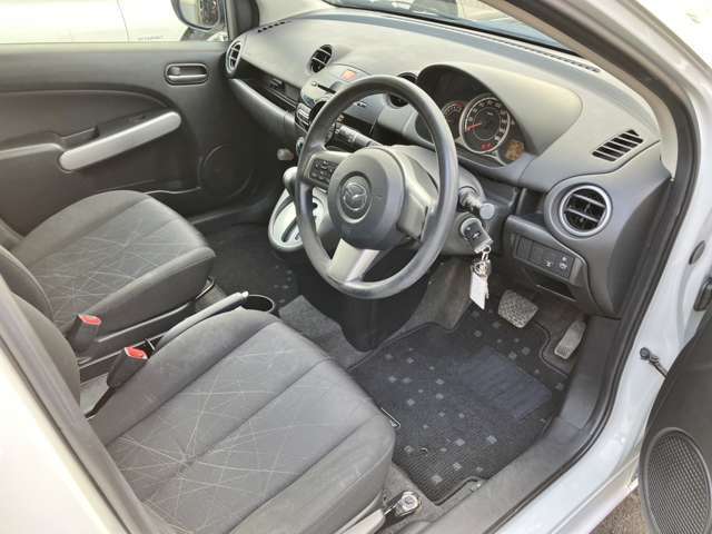 内装画像：シートコンディションも良好で綺麗な内装です！！