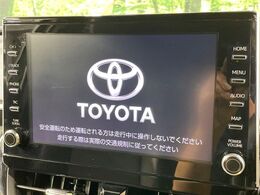 【純正8インチ　ディスプレイオーディオ】大画面のディスプレイはAppleCarPlayやAndroidAutoが利用可能。大きな画面でスマホナビアプリ等が利用いただけます♪