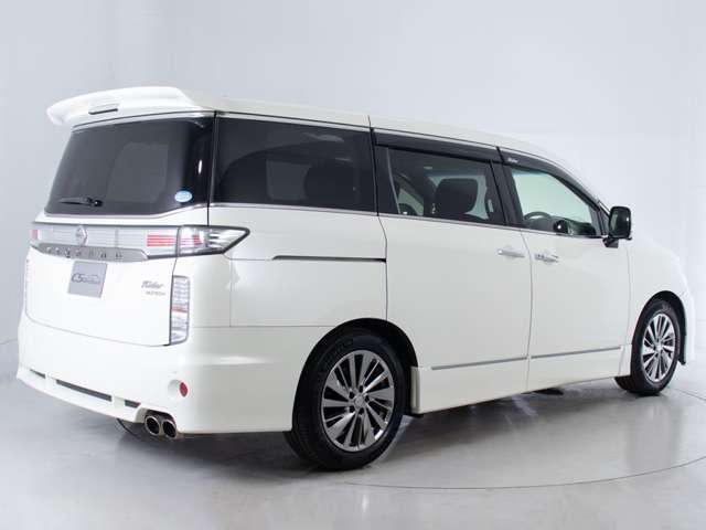 エルグランド専門店として長年にわたり車種に特化してきた専属整備士による当社のメンテナンス力は一味違います！車のクセを熟知した整備力に自信があります！！