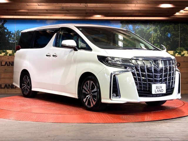 大好評のボディコーティング「弾スプラッシュコート」もご納車までに施工可能。通常のガラスコートと異なる、耐久年数6年の無機質ガラスコーティングが、ボディをキレイな状態に保ってくれます。