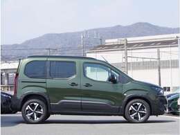 【認定中古車保証】全国のプジョー正規ディーラーにて保証・修理が受けられる1年間の長期保証（走行距離無制限）を付帯。納車前に車検相当の67項目を含む117項目の安心点検と主要な消耗品を点検交換。