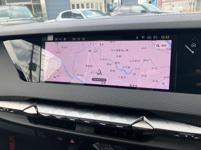 AppleCarPlay、AndroidAutoにも対応しております。
