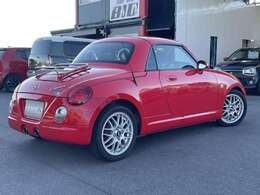 他にも画像がございますので、ぜひご覧いただければと思います。より詳しくお車をご覧いただけます。