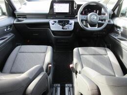 内外装の清掃・ボディコーティングをCARクリーニング専門業者が施工いたしますので大変清潔。オリックス自動車ではみなさまに快適なドライブをお約束。