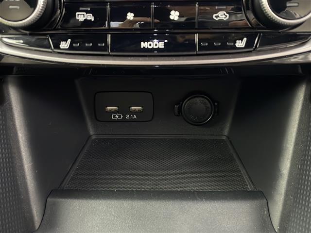 【運転席操作部】快適なドライブを楽しむための機能が装備されています！運転席から触れるので、使いやすいです！除菌プランいれていただくと、さらに清潔で安心していただけます！