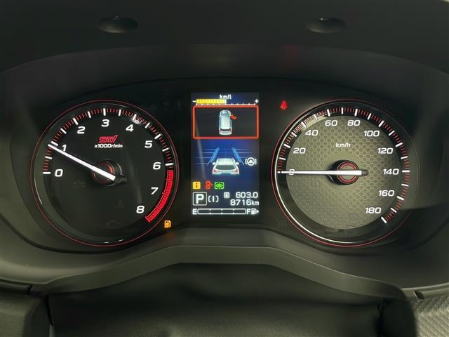【スピードメーター】メーターがシンプルで見やすく運転しやすいですね！