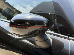 サイドミラーはJohn Cooper Works専用アクセサリー