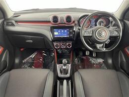 【インパネ全体】全方位で視界が広く、高い目線で運転もしやすいです！