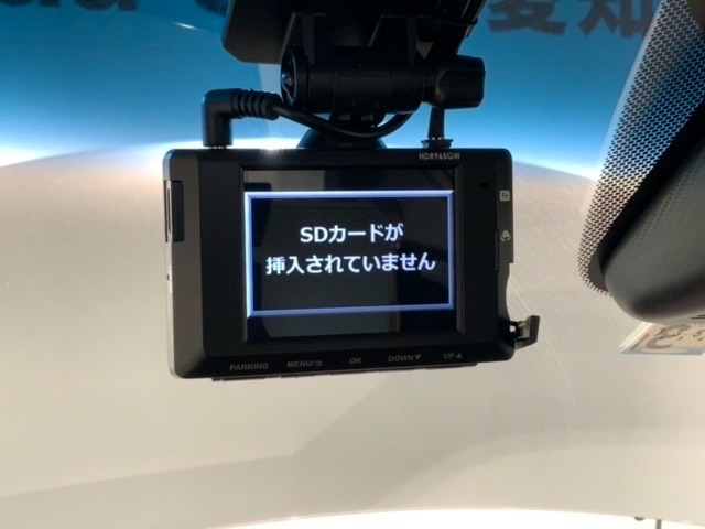 万が一の事故のときもドライブレコーダーがあると安心です。ご利用になる場合は個人情報保護の観点より新品の対応SDカードをお求め下さい。