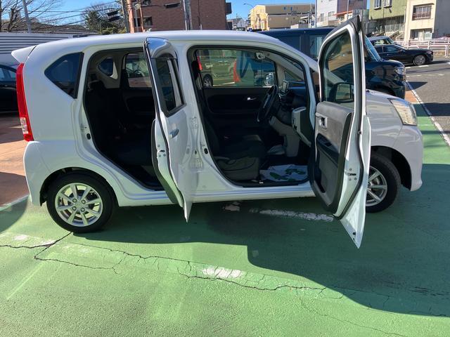 更新は随時行っておりますが、現車のみの在庫となりますので、お出かけ前に必ず在庫・商談状況の確認、来店のご予約のご連絡お願いいたします。