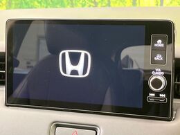 【9インチ　ホンダコネクトディスプレイ】視認性の高い大画面ディスプレイでナビの使用や、お持ちのスマートフォンと連携したbluetoothでの音楽再生が可能です♪