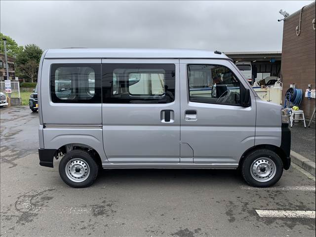 当店ではダイハツ、ホンダ、スズキ、三菱など各メーカーを取り揃えております！！