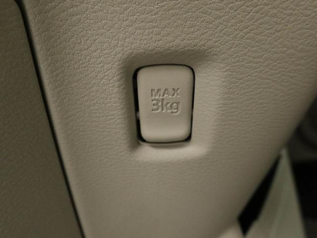 重さ最大3Kgまで対応が出来るコンビニフックです。今、流行りのエコバックでも引っ掛かれば吊り下げOK！