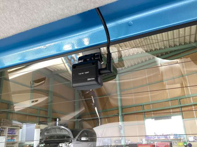 ★当社、車検も承っております。しっかり点検整備をさせていただき、サービスで内外装ともに綺麗にしてお客様へ愛車をお返ししております！
