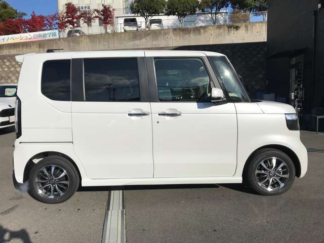 自動車保険、整備、板金、車検なんでもお任せください！！あなたのカーライフをサポートいたします！！
