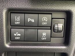 【スズキ　デュアルカメラブレーキサポート】走行中に前方の車両等を認識し、衝突しそうな時は警報とブレーキで衝突回避と被害軽減をアシスト。より安全にドライブをお楽しみいただけます。