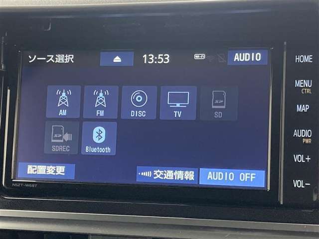 ブルートゥースに接続することにより、スマホに入ったお気に入りの音楽を車内で楽しむことができます♪あると本当に便利な機能になっています！